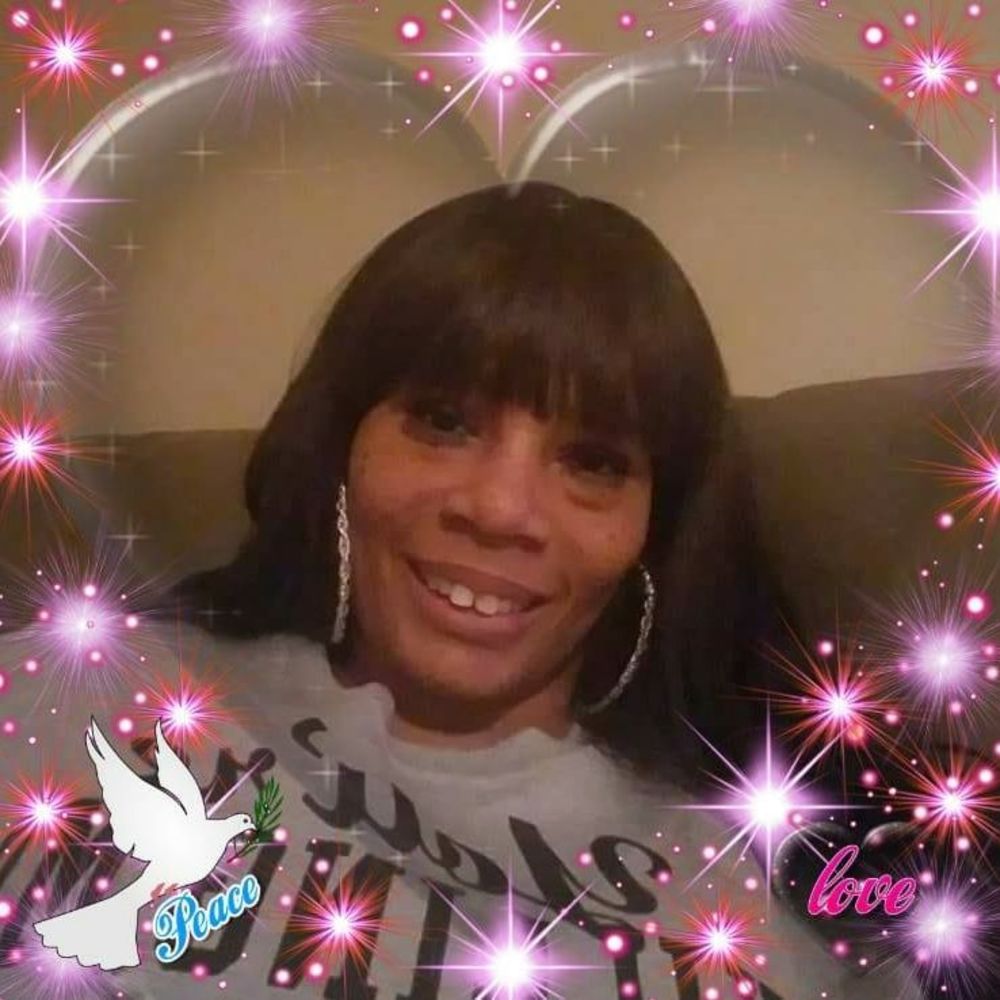 Meet your Posher, Monique